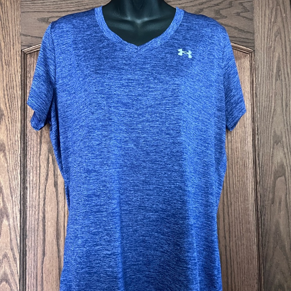 UNDER ARMOUR WOMENS TEE